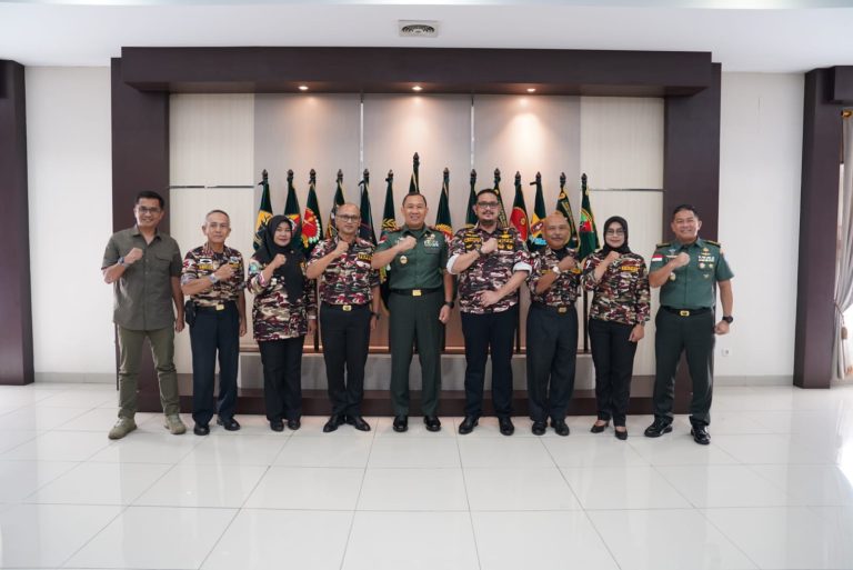 Pangdam XII/Tpr Terima Audiensi FKPPI Kalbar