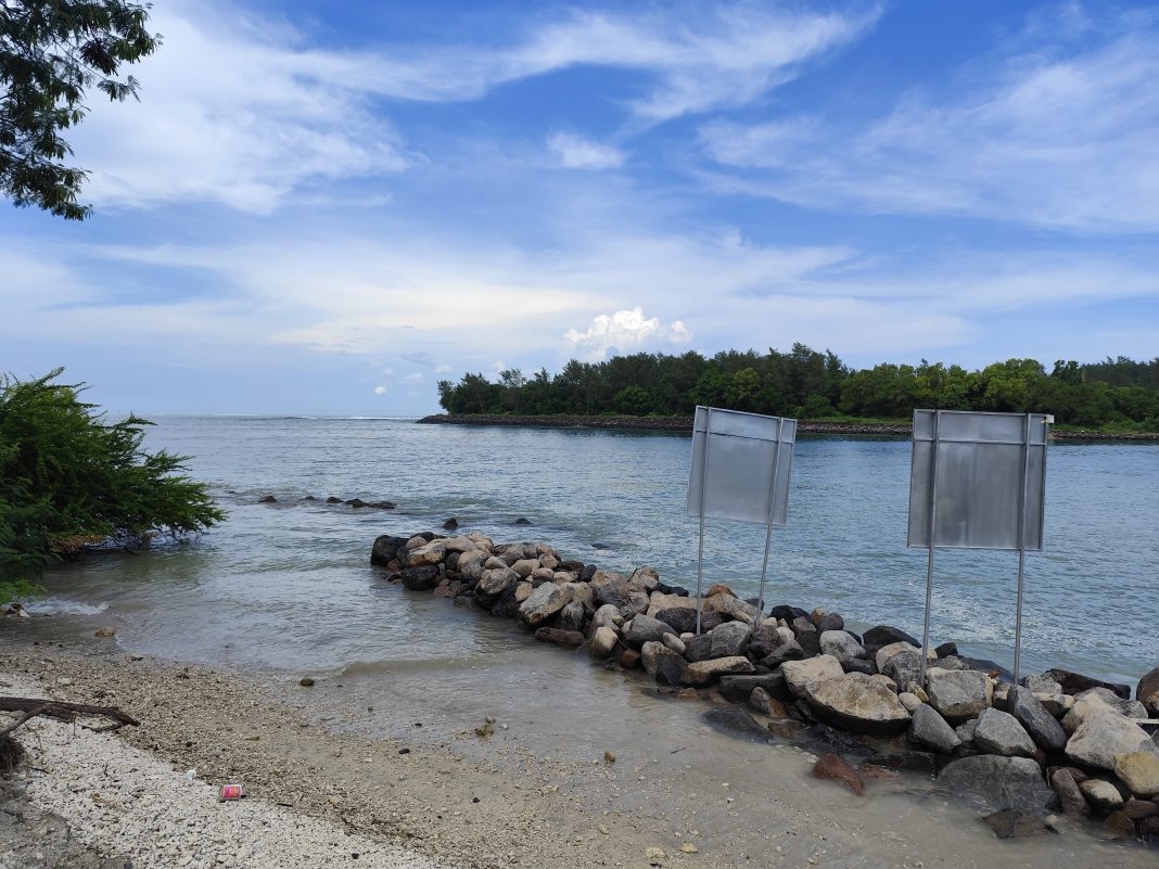 Laguna Serangan: Nelayan Kecil Bisa Melintas, Berbahaya untuk Umum