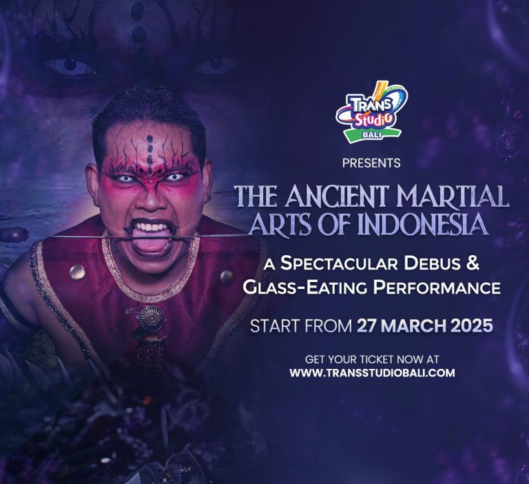 The Ancient Martial Arts of Indonesia – Seni Mistis Debus & Makan Beling di Trans Studio Theme Park Bali!
