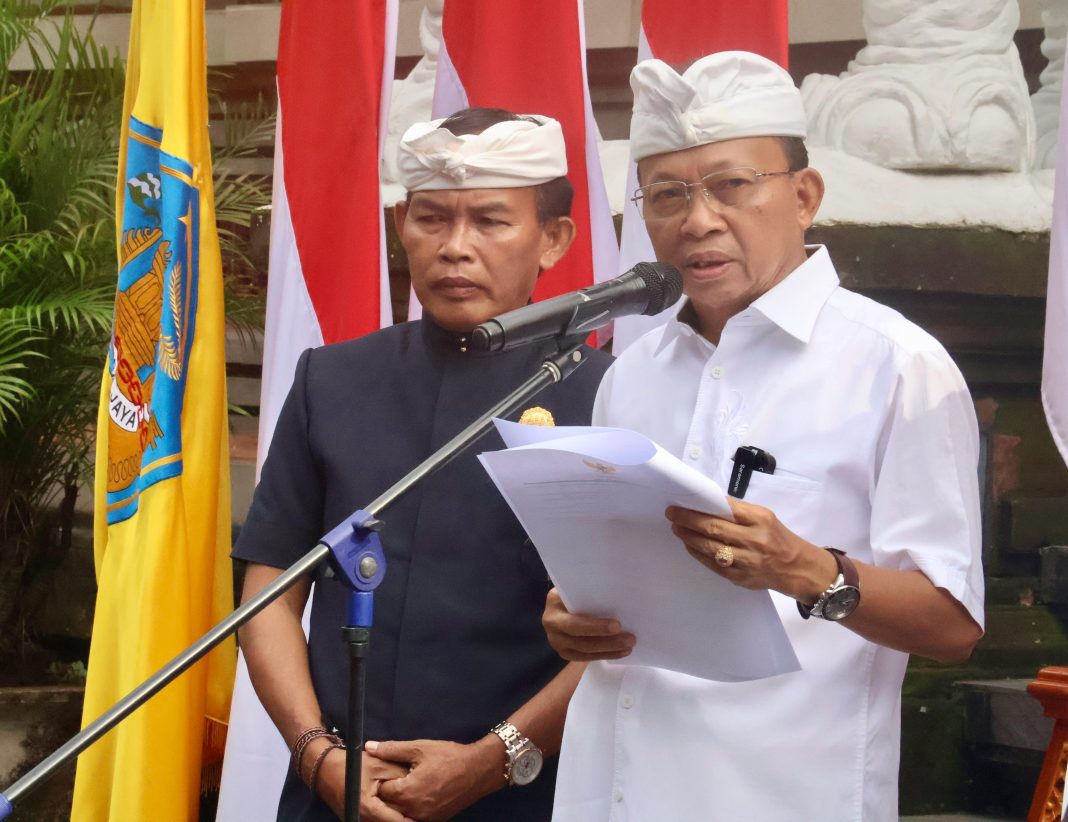 Wujudkan Kenyamanan dan Kelancaran Pelaksanaan Karya IBTK di Pura Agung Besakih, Gubernur Koster Terbitkan SE No 08 Tahun 2025