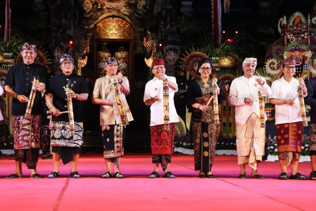 Pemerintah Pusat Dukung Penuh Kebijakan Tegas Gubernur Koster, Menteri LH: Siap Kawal Butir Dalam SE Nomor 9 2025