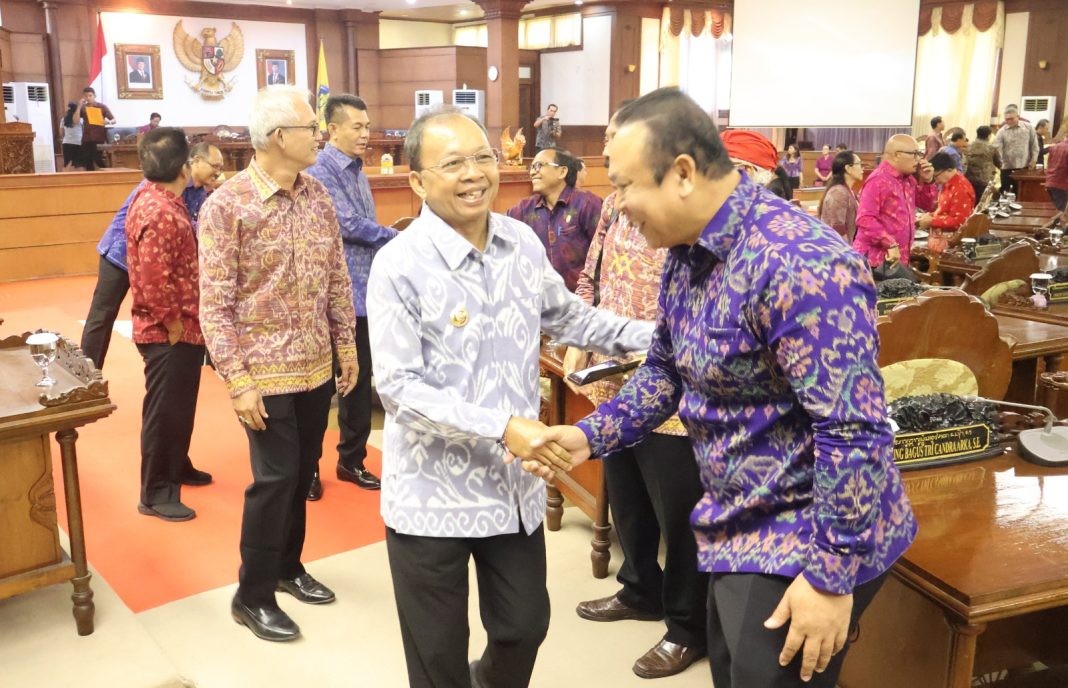 Gubernur Koster Sepakat Revisi Perda Nomor 6 tahun 2023 Terkait PWA, Harap DPRD Ikut Sosialisasi SE Gerakan Bali Bersih Sampah