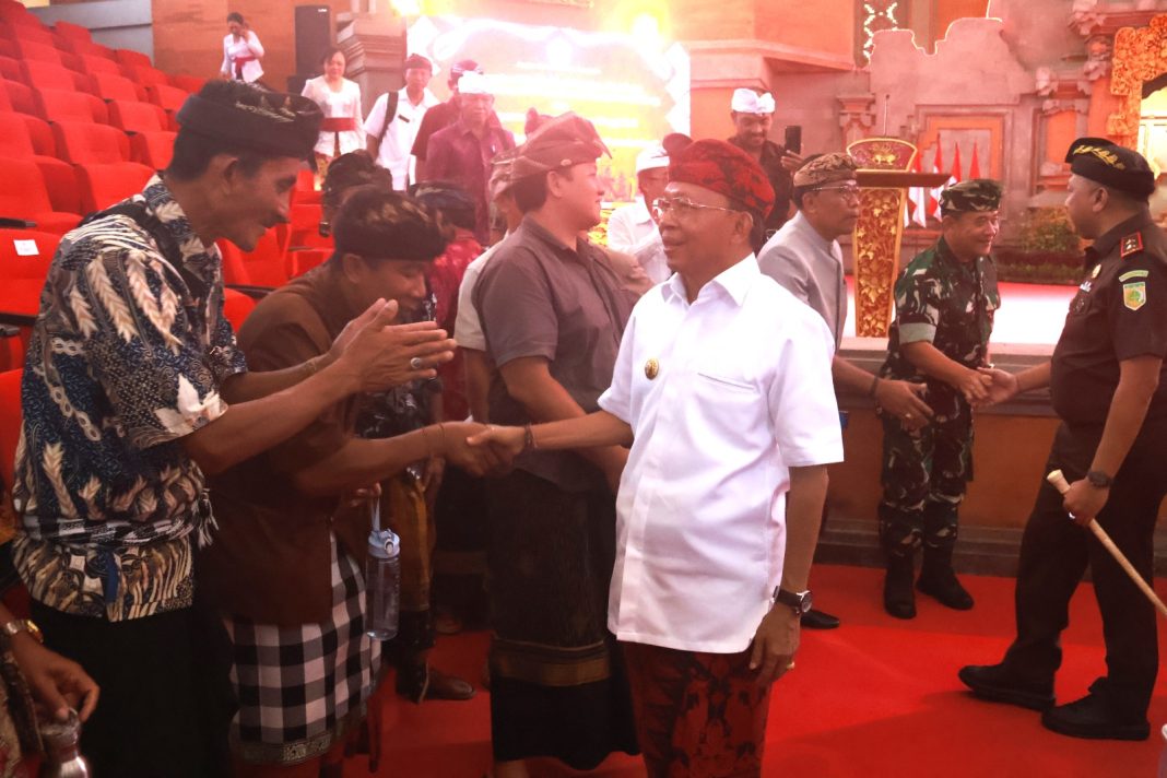 Bisa Kurangi Masalah Hukum, Gubernur Koster Siapkan Perda untuk Dukung Bale Kertha Adhyaksa Jaga Desa dan Umah RJ se-Buleleng