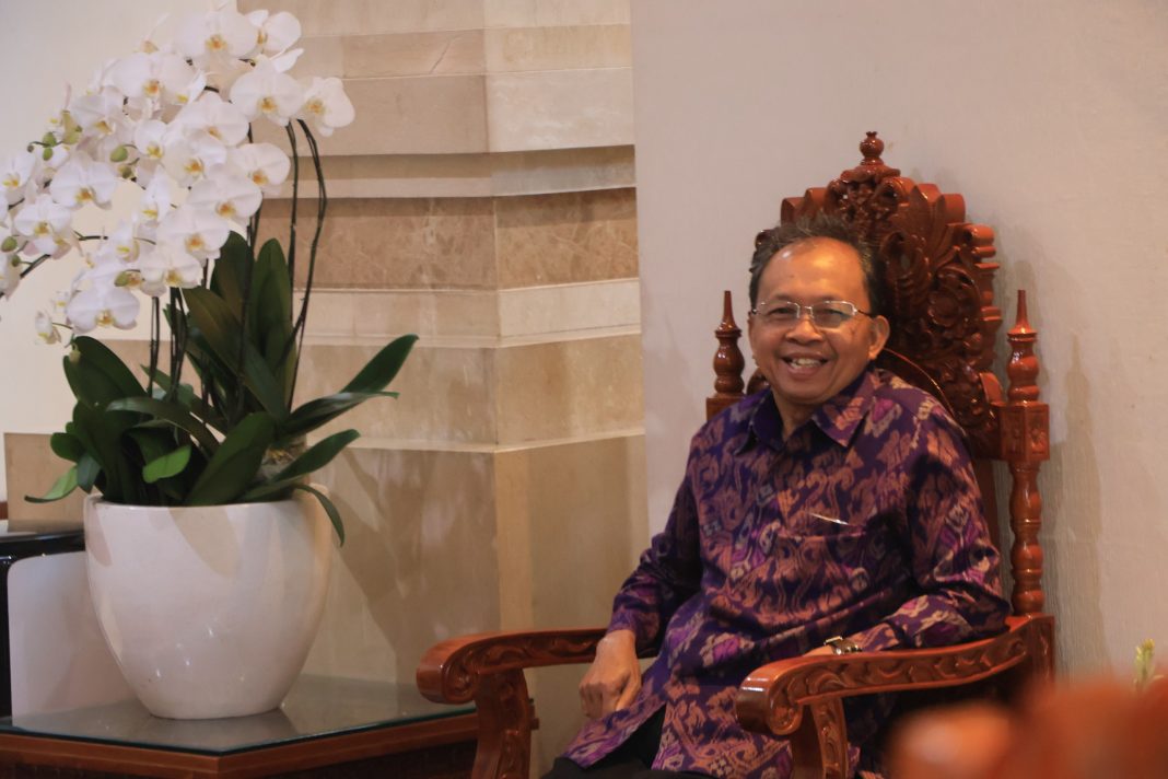 Gubernur Koster Apresiasi Gerak Cepat PLN Atasi Listrik Padam di Bali, Puji Sigap dan Responsif Dirut Darmawan