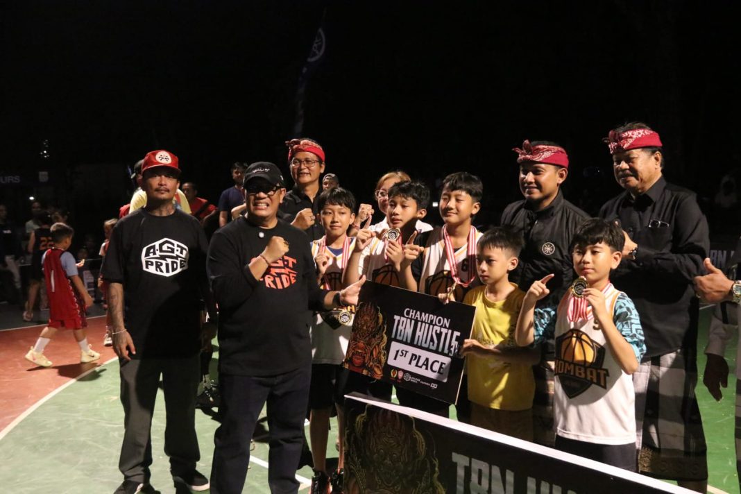 Bupati Sanjaya Buka Kejuaraan Basket Tabanan Hustle 3×3 2025