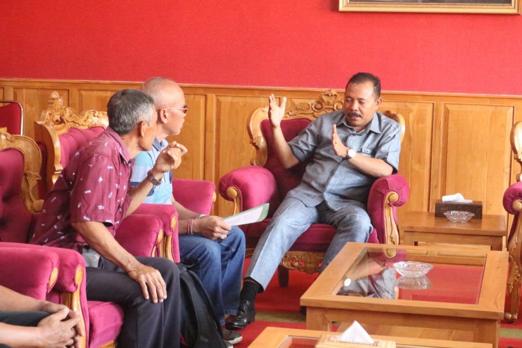 Akses Pengairan Ditutup, Krama Subak Paras Jambul Audensi Dengan Ketua Dewan Buleleng