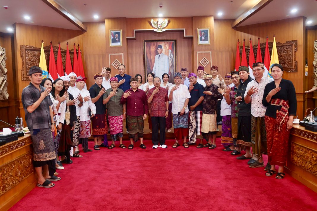 Gubernur Bali Minta Percepat Penerapan Usada Bali secara Sistematis dan Terstandar dalam Pelayanan Kesehatan