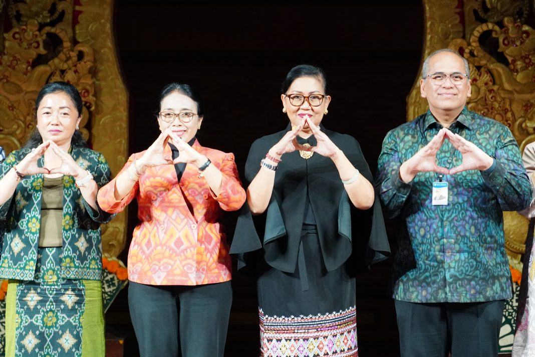 Ny. Putri Koster Ajak Perempuan Waspadai Kejahatan Siber