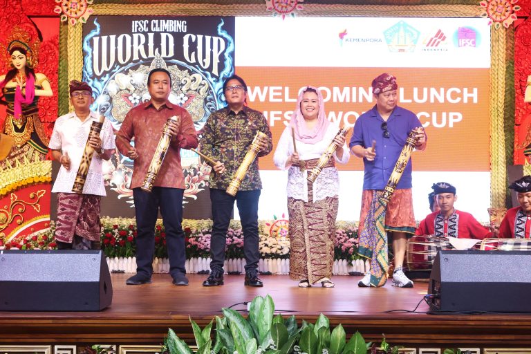 Wagub Giri Prasta Bangga Bali Terpilih sebagai Tuan Rumah IFSC World Cup Bali 2025