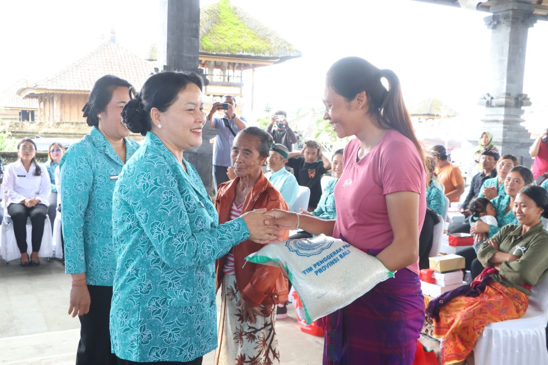 Ny. Seniasih Giri Prasta Ajak Kader PKK Bangli Fokus Atasi Stunting dan Kemiskinan