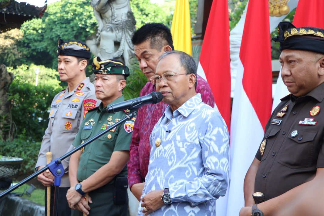 Demi Jaga Bali, Gubernur Koster Tegaskan Pemprov Bali Berhak Tolak Terbitkan SKT Ormas