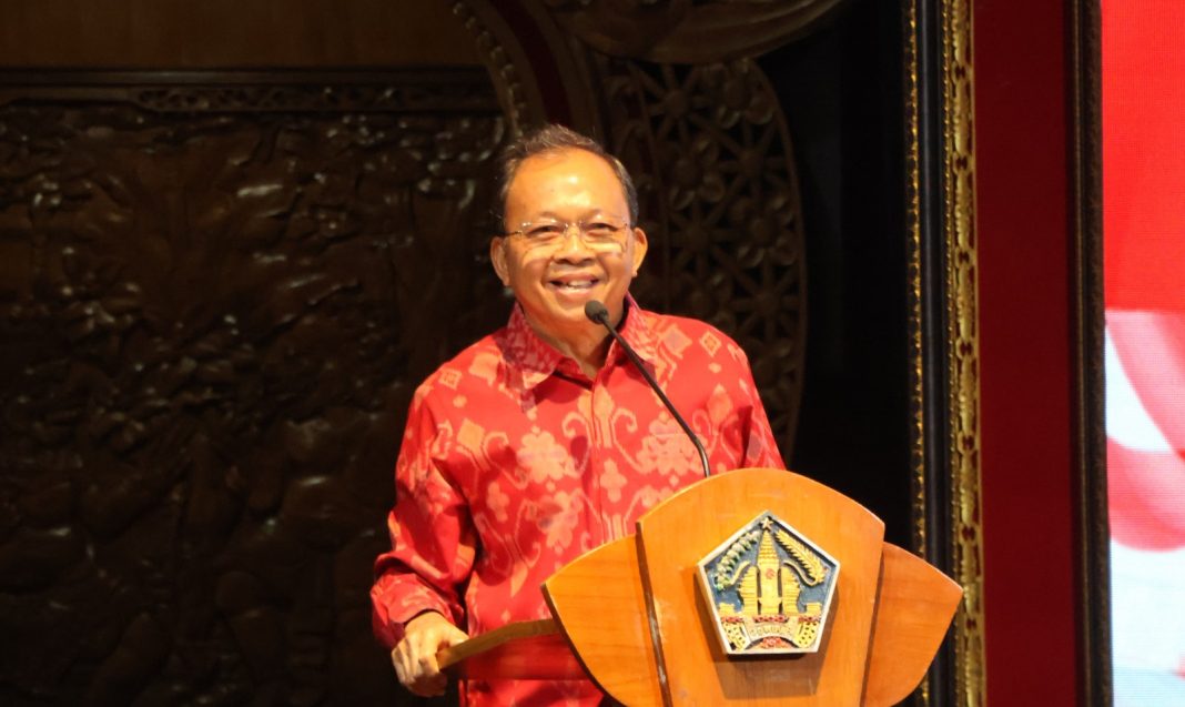 Gubernur Koster Kumpul Pelaku Usaha, Minta Segera Jalankan Gerakan Bali Bersih Sampah