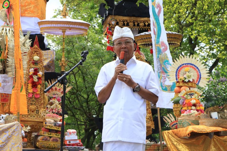 Gubernur Koster hadiri Melaspas dan Resmikan Pura Santa Citta Bhuwana di Belanda, Dubes RI: Momen Bersejarah dan jadi Kebanggaan Warga Indonesia