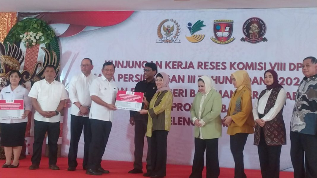 Komisi VIII DPR RI Tinjau SMAN dan SMKN Bali Mandara, Soroti Isu Sosial dan Pemberdayaan Perempuan