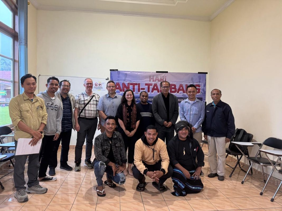 Di Hadapan Pendana Geotermal dari KFW Jerman, Masyarakat Flores Tetap Tolak Geotermal