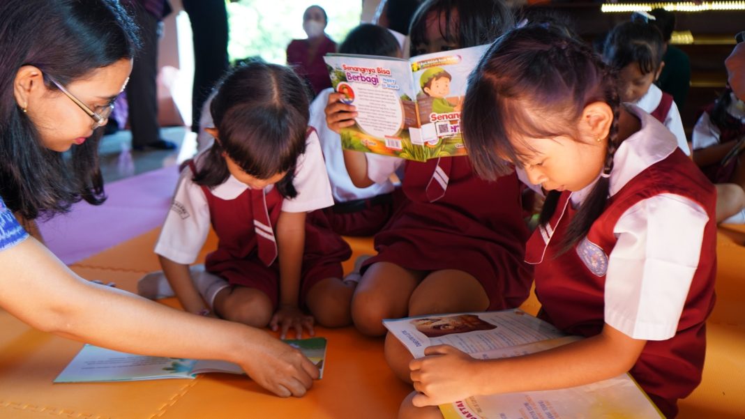 DAPD Buleleng Berikan Literasi Pentingnya Kebiasaan Membaca Buku Pada Anak Sejak Dini