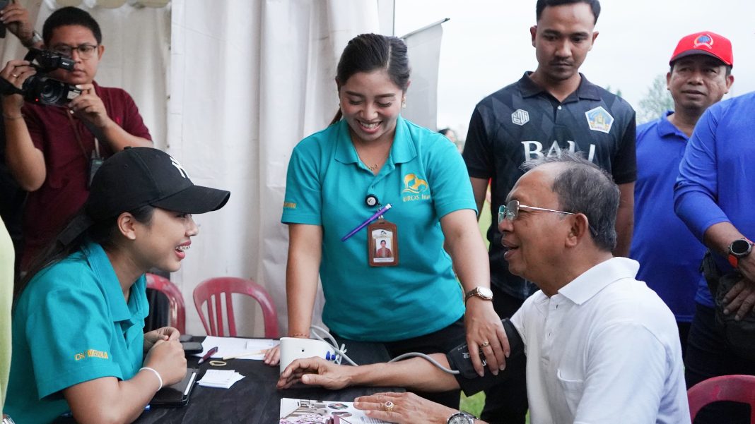 Hadiri Hari BPR-BPRS Nasional, Gubernur Koster Dorong Kemajuan BPR Topang Ekonomi Bali, Apresiasi Event Tanpa Kemasan Plastik
