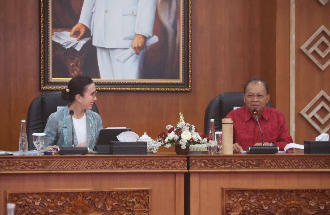 Menteri Pariwisata RI dan Gubernur Koster Sepakat Dorong Penataan Pariwisata Bali Berkelanjutan dan Berbasis Budaya
