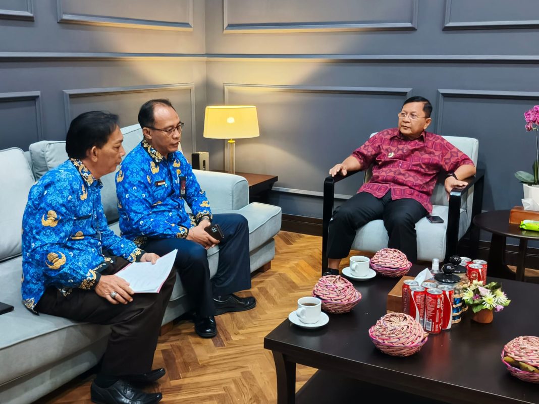 Lomba Gerak Jalan Digelar Lagi, Disdikpora Audiensi dengan Bupati Buleleng