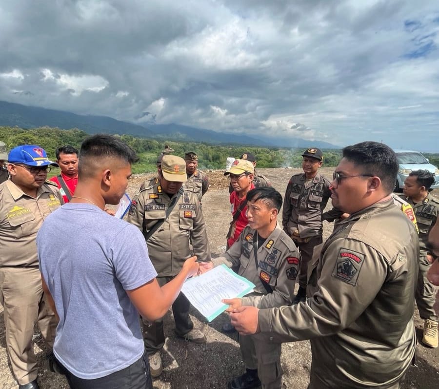 Satpol PP Buleleng Tutup TPA Ilegal Di Desa Pangkungparuk, Langgar Perda Pengelolaan Sampah