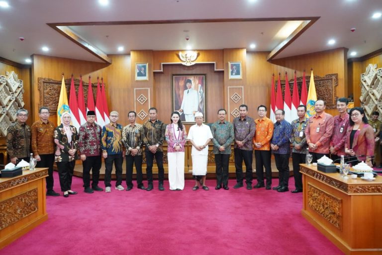 Gubernur Bali dan Maluku Utara Teken Kesepakatan Kerja Sama Tiga Sektor, Sherly Tjoanda: Mari Belajar dari yang Terbaik