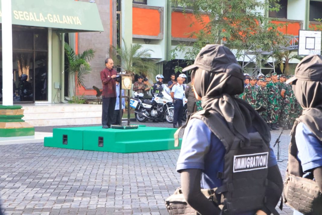 Atasi Pelanggaran WNA, Gubernur Bali Serukan Ketegasan dalam Apel Satgas Imigrasi 2025