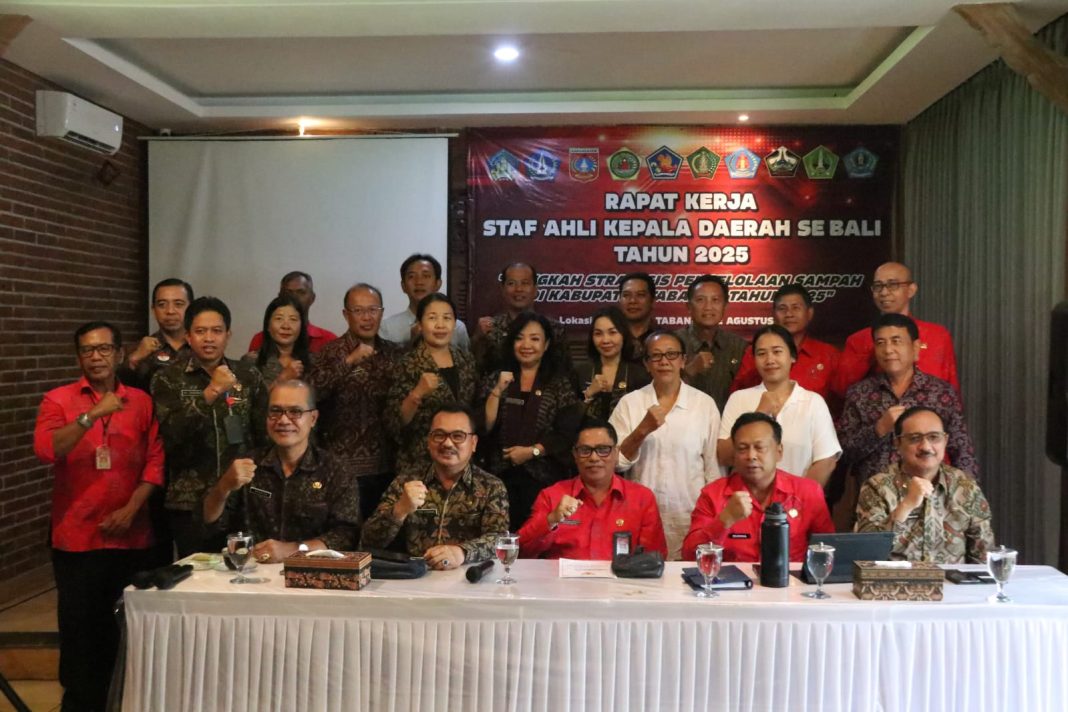 Rapat Koordinasi Staf Ahli Kepala Daerah se-Bali di Tabanan, Bahas Langkah Strategis Pengelolaan Sampah
