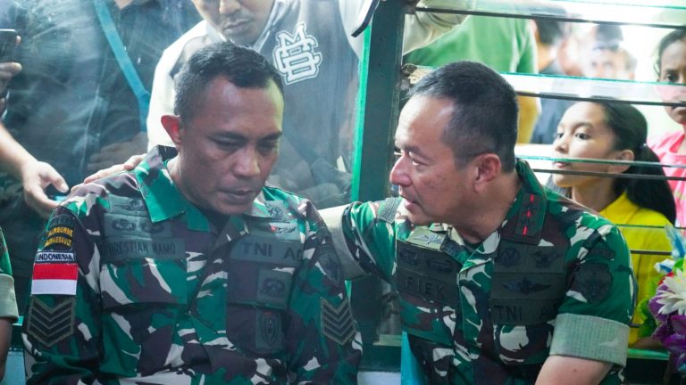 Melayat Ke Rumah Duka Prada Lucky, Pangdam Udayana: Proses Hukum Tegas dan Transparan