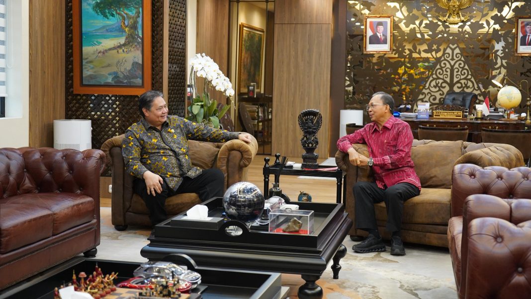 Menko Airlangga Hartarto Apresiasi Upaya Cepat Koster Tangani Banjir dan Korban, Siap Dukung Pembangunan Bali