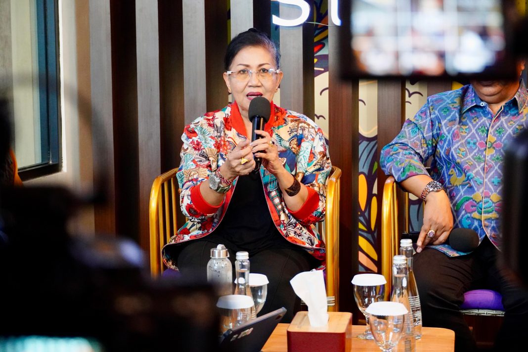 Lewat Siaran Radio, Ibu Putri Koster Dorong PSBS Jadi Gaya Hidup Masyarakat Bali