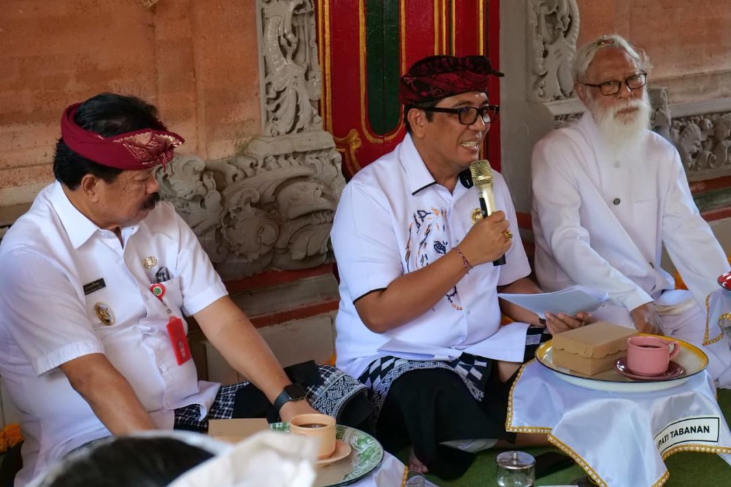 Bupati dan Wakil Bupati Tabanan Ngupasaksi Upacara Dewa Yadnya lan Rsi Yadnya di Griya Taman Belayu