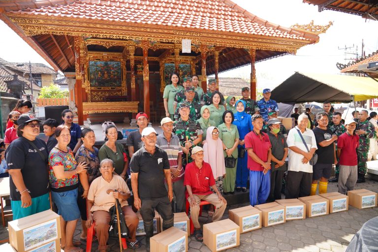 HUT Ke-80 TNI, Kodam IX/Udayana Hadirkan Bakti Kesehatan 