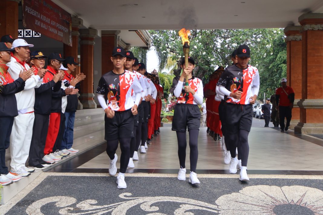 Kirab Api Obor Simbol Sportivitas dan Persatuan Ajang Porprov Bali XVI
