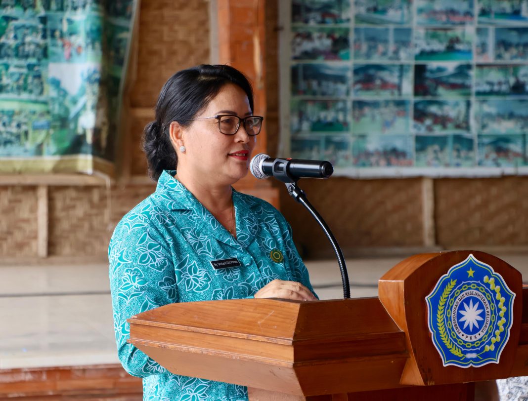 Ny. Seniasih Giri Prasta Gandeng Perangkat Daerah Sosialisasikan Kesehatan dan Lingkungan di Gianyar