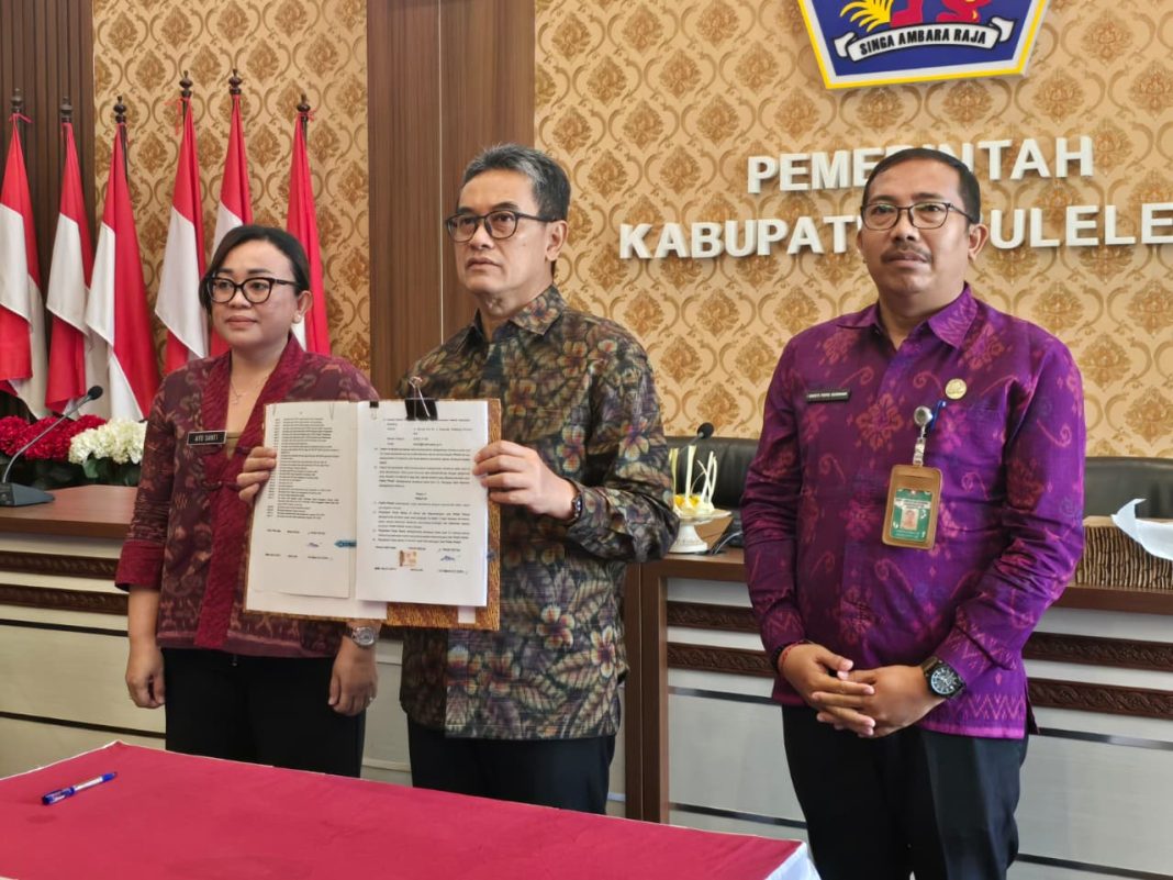Pemkab Buleleng Tandatangani PKS Optimalisasi Pemungutan Pajak Pusat dan Daerah Tahap VII Tahun 2025