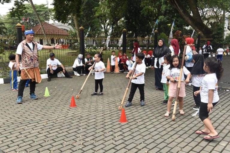 Bangun Karakter Anak Indonesia Hebat di Usia Dini Lewat Permainan Tradisional