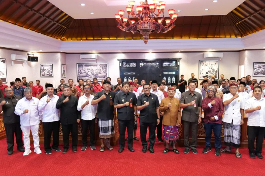 Bupati Sanjaya Buka Musyawarah Daerah Luar Biasa FKUB Tabanan Tahun 2025–2030