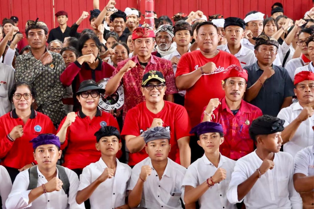 Bungan Desa ke – 62 di Pujungan: Bupati Sanjaya Dorong Sinergi Potensi Agraris dan Kreativitas Warga