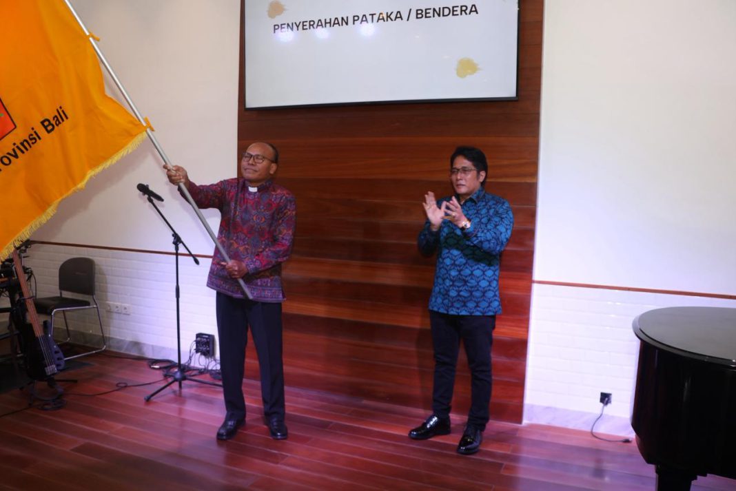 Wagub Giri Prasta Kukuhkan Pengurus Pesparawi Bali 2025–2029, Tekankan Pentingnya Kerukunan Umat Beragama