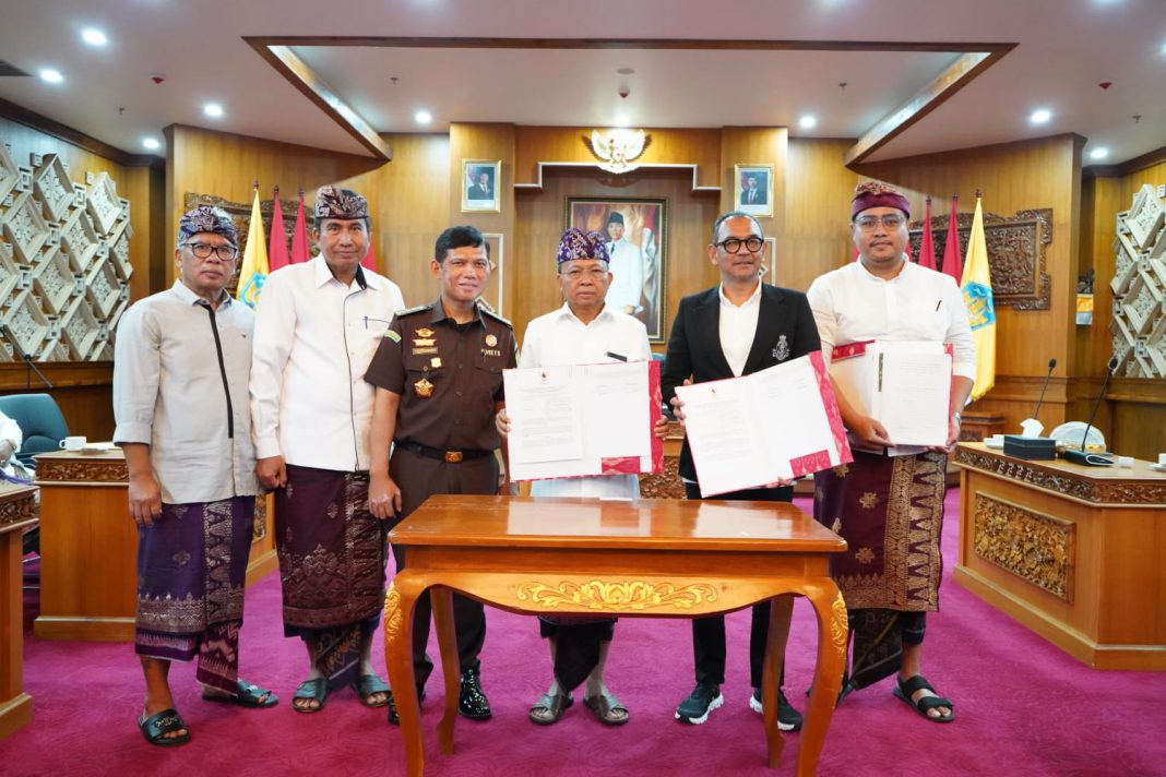 Optimalisasi Aset Daerah, Gubernur Koster Teken Perjanjian Pemanfaatan Tanah Kawasan Lot S5 Nusa Dua dengan PT BDL