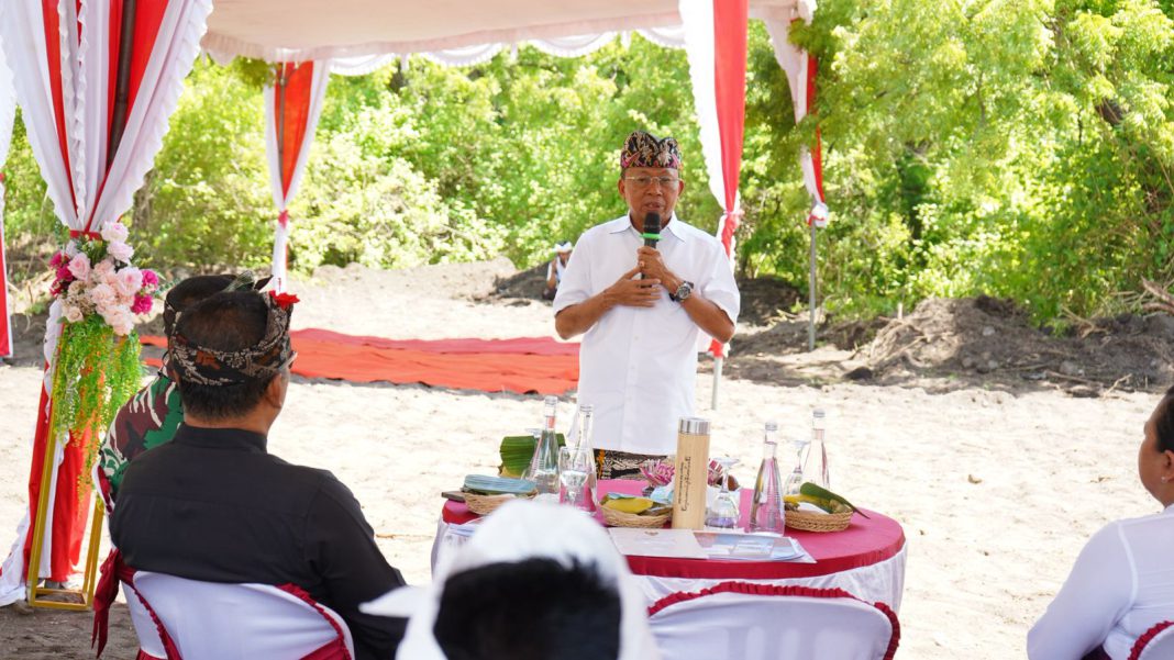 Sejalan dengan Pusat di Bidang Pendidikan, Gubernur Koster Lakukan Peletakan Baru Pertama Pembangunan Sekolah Rakyat Bali