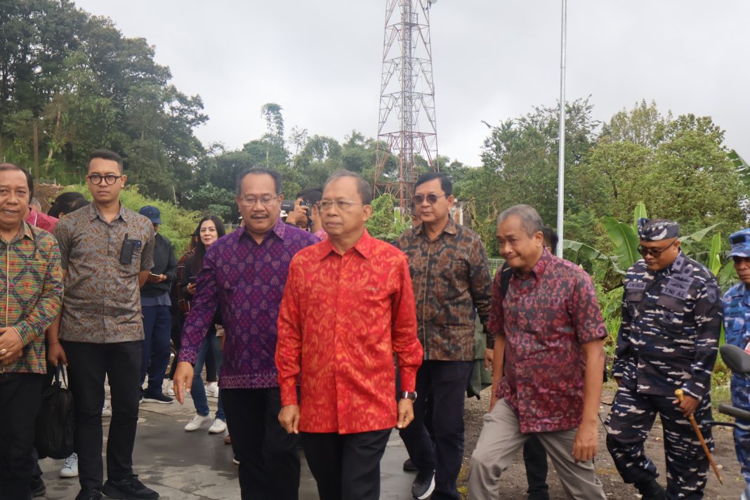 Turyapada Mengudara, Warga Buleleng Apresiasi Akses 30 Kanal Siaran TV