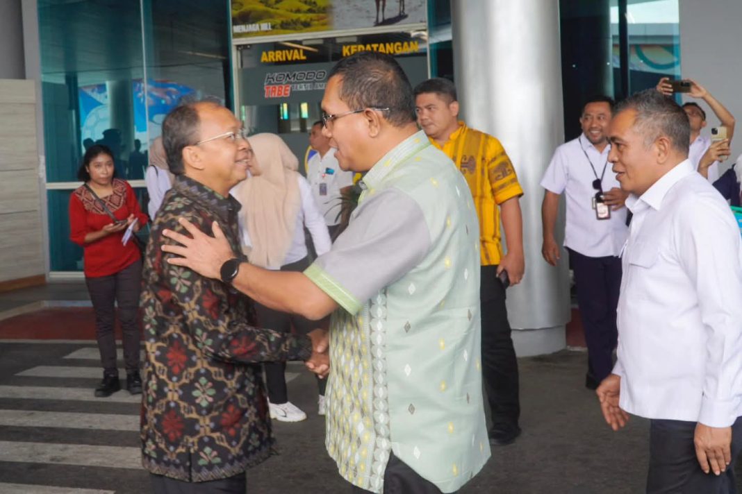 Gubernur Bali dan Gubernur NTT Sepakat Perkuat Peran Pemerintah Mendata, Membina dan Edukasi Warga Sebelum Migrasi