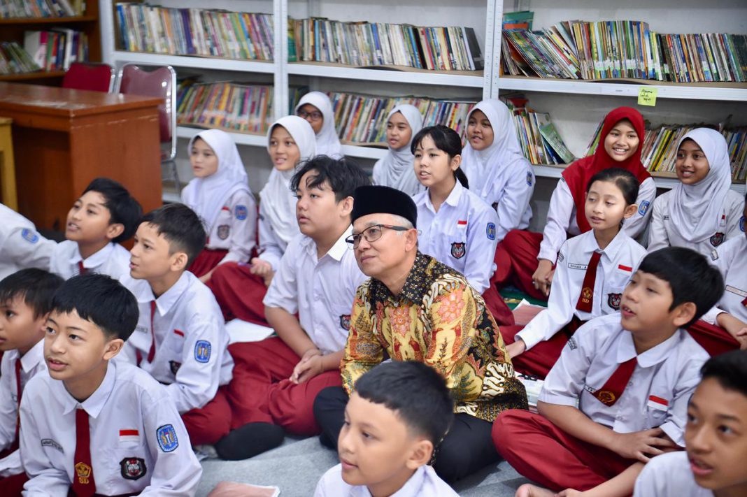 Suasana Kelas Hidup dan Interaktif, Wamendikdasmen Atip Perkuat Implementasi Pembelajaran Mendalam