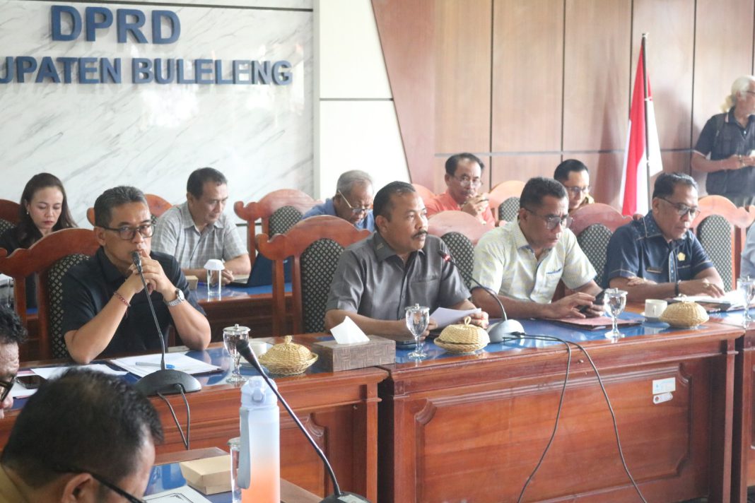 Lima Fraksi DPRD Buleleng Sepakati Tiga Ranperda Strategis Masuk Ketahapan Penetapan 