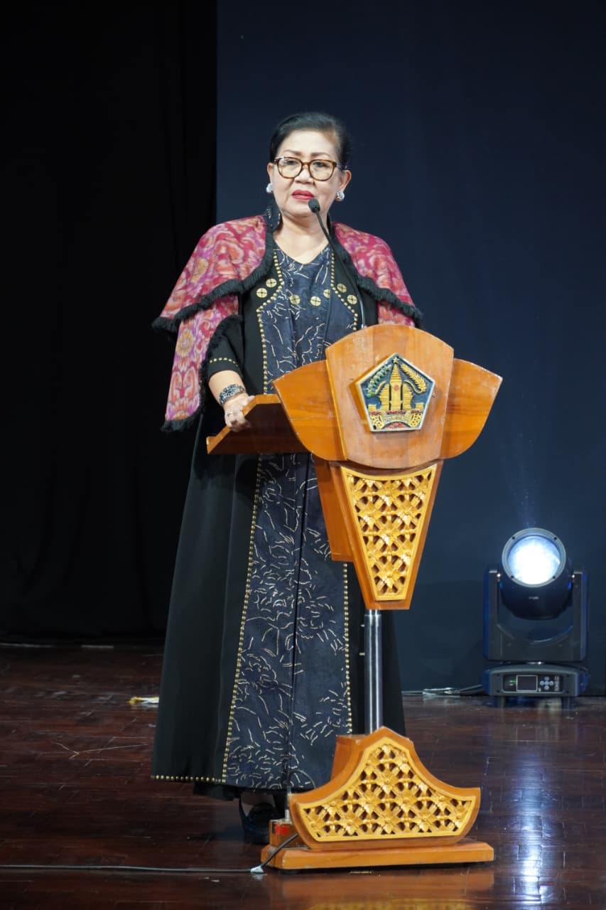 Hadiri DBFD, Ibu Putri Koster Dorong Kesadaran Masyarakat dalam Pelestarian Tenun Tradisional