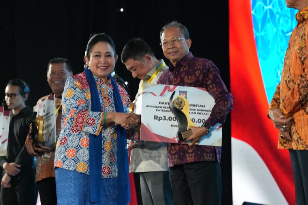 Gubernur Koster Sukses Bawa Bali Raih Penghargaan Terbaik I Nasional Penurunan Kemiskinan dan Stunting