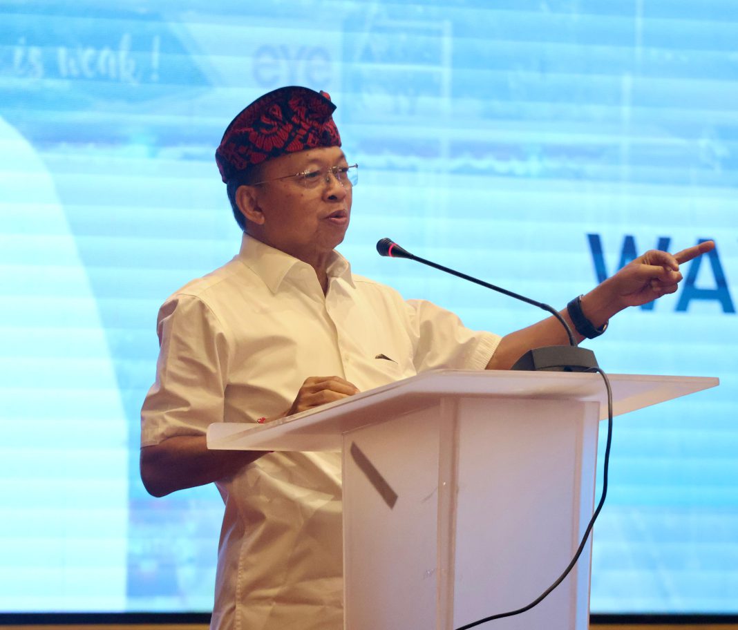 Gubernur Koster Dorong Percepatan Penguatan Aksesibilitas Transportasi Keluar Masuk Bandara Ngurah Rai