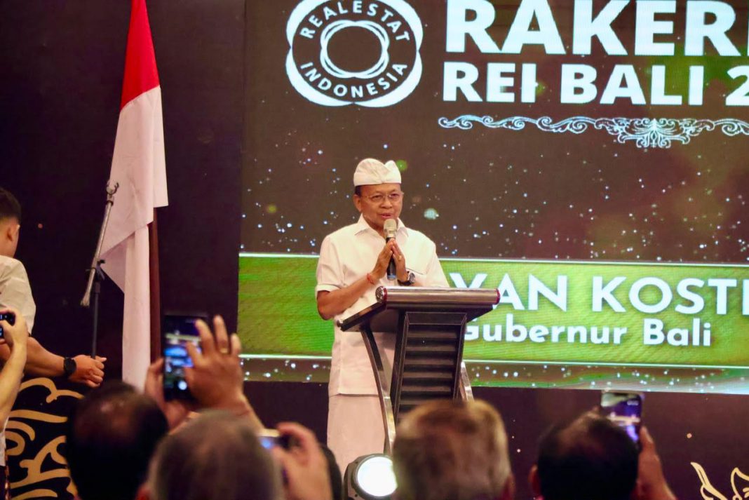 Buka Rakerda REI, Gubernur Koster Ajak Developer Perumahan Bangun Hunian Bali Hemat Lahan