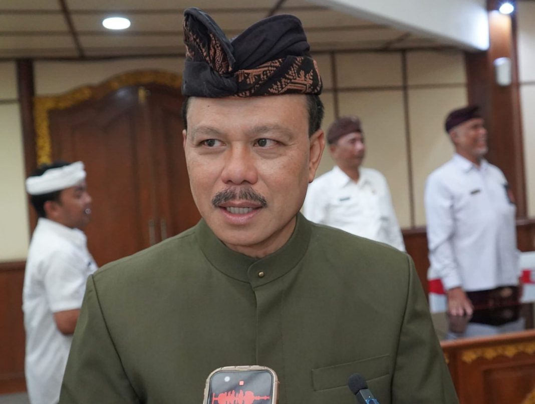 Formasi KPID Bali Kembali Lengkap, Sekda Dewa Indra Lantik Anggota PAW